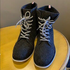 NEW! Wools high top shoe